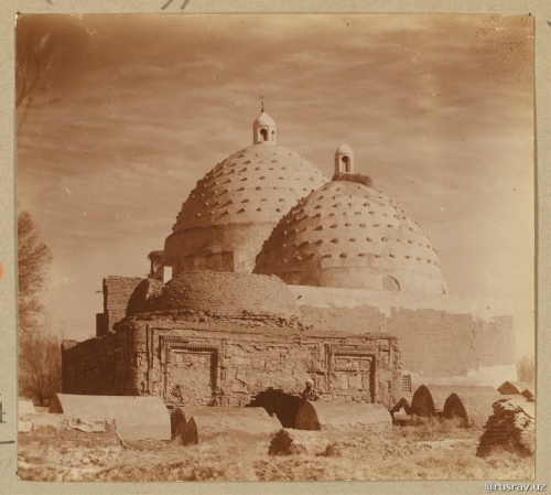 Мавзолей, мечеть-хонакох Сайфиддин Бохарзи 2