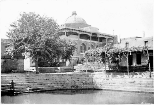 Мечеть, хонакох Ходжа Зайниддин 1